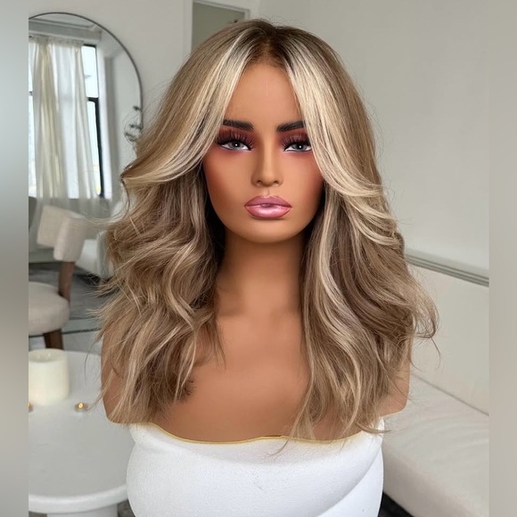 Stylish Blonde Money piece Wig for Women